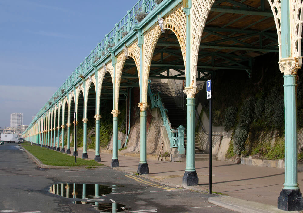 here is an image of madeira terrace in Brighton which is an example of Victorian era architecture